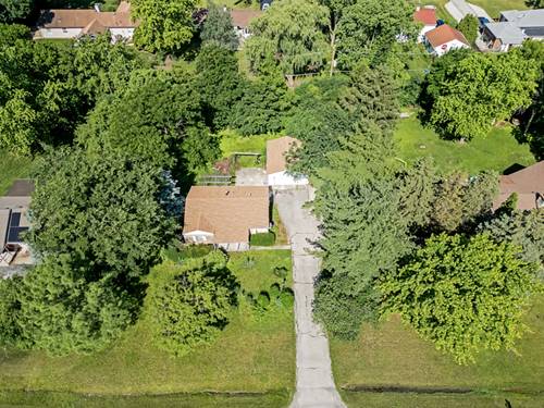 5736 Willow Springs, La Grange Highlands, IL 60525