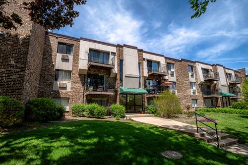 1461 N Winslowe Unit 101, Palatine, IL 60074