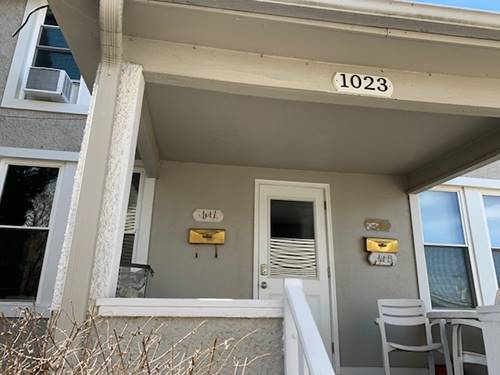 1023 Dean Unit A, St. Charles, IL 60174