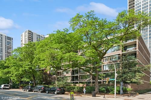 1555 N Sandburg Unit 203K, Chicago, IL 60610