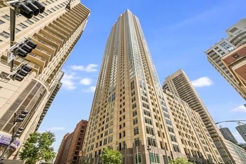 33 W Ontario Unit TH5, Chicago, IL 60654