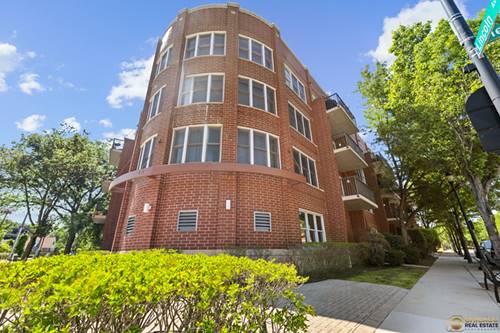8200 Lincoln Unit 406, Skokie, IL 60077
