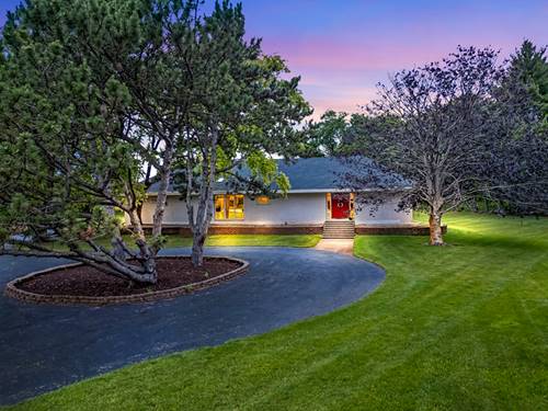 2824 Avenue Loire, Oak Brook, IL 60523