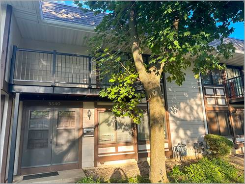 5540 Pebblebeach, Hanover Park, IL 60133