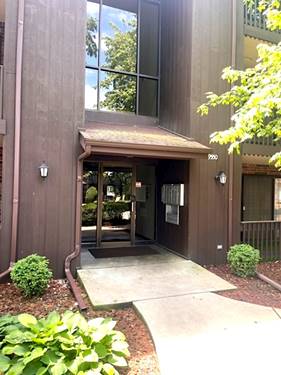9550 Mason Unit 2, Oak Lawn, IL 60453