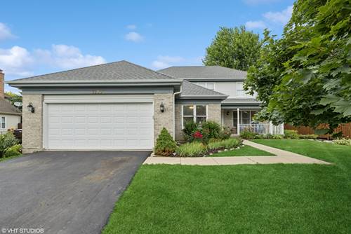 1177 Dovercliff, Crystal Lake, IL 60014