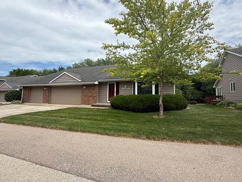 3030 Fairway Oaks Unit 3030, Dekalb, IL 60115