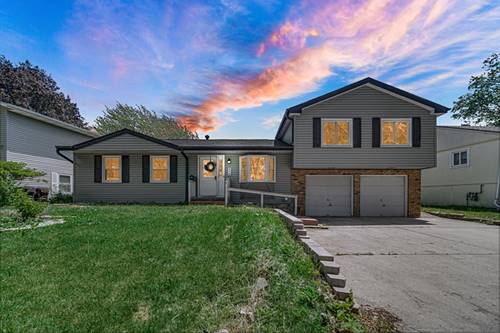 676 Marine, Wauconda, IL 60084