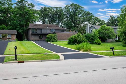 1017 Barneswood, Downers Grove, IL 60515