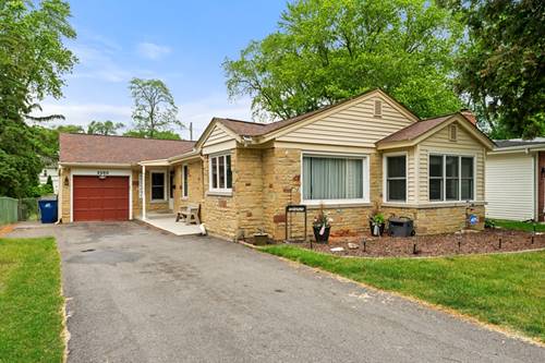 2250 Corona, Waukegan, IL 60087