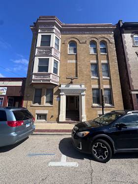 160 Symphony Unit 800, Elgin, IL 60120