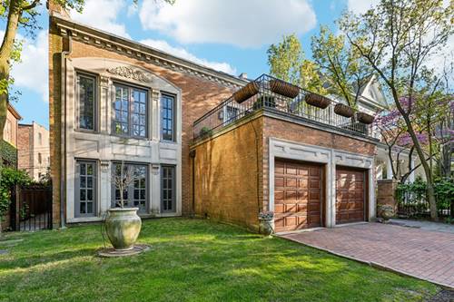 579 W Hawthorne, Chicago, IL 60657