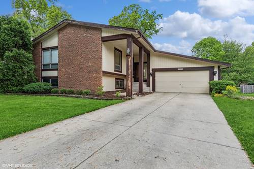 6610 Pinehurst, Lisle, IL 60532