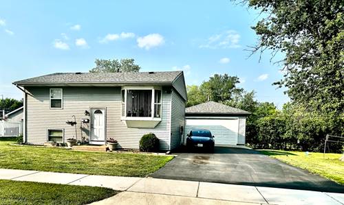 604 West Wind, Carpentersville, IL 60110