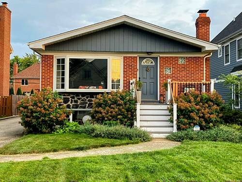 550 W Gladys, Elmhurst, IL 60126