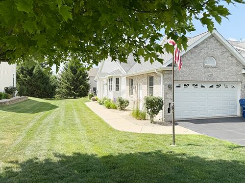 2167 Autumn, Dekalb, IL 60115