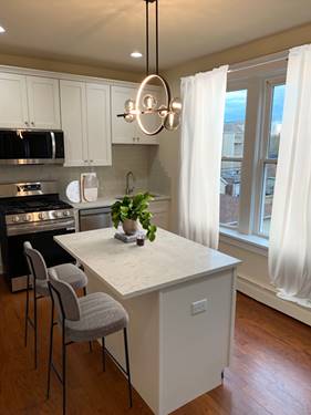 3429 S Union Unit 2R, Chicago, IL 60616