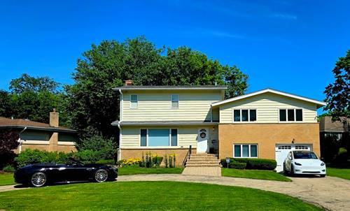 517 Appletree, Deerfield, IL 60015