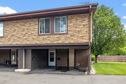 7 Cour Versaille, Palos Hills, IL 60465