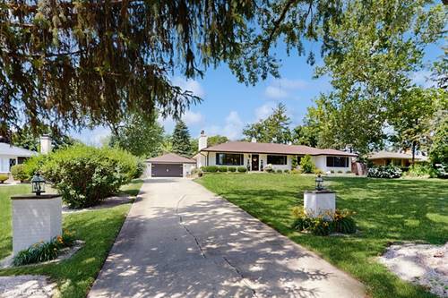 390 S Kenilworth, Glen Ellyn, IL 60137