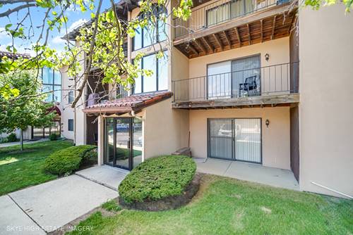 21W581 North Unit 30, Lombard, IL 60148