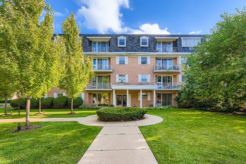 415 Wesley Unit 21, Oak Park, IL 60302