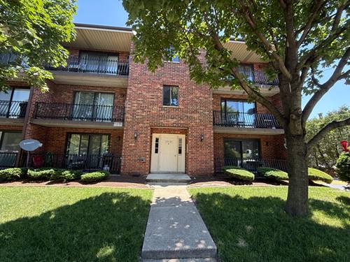 10501 S Highland Unit 306C, Worth, IL 60482