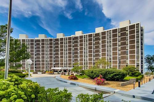 1500 Sheridan Unit 7G, Wilmette, IL 60091