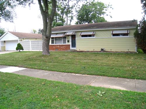 320 W Winthrop, Addison, IL 60101