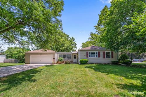 393 Lakelawn, Aurora, IL 60506