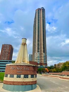 3660 N Lake Shore Unit 2106, Chicago, IL 60613