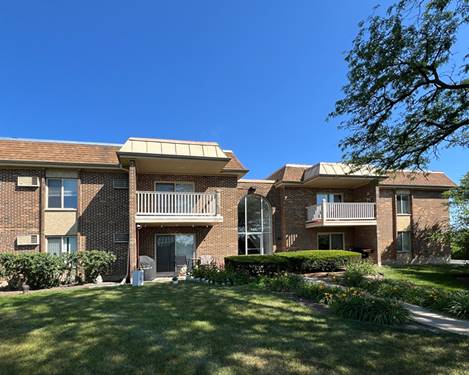 2415 N Kennicott Unit 2D, Arlington Heights, IL 60004