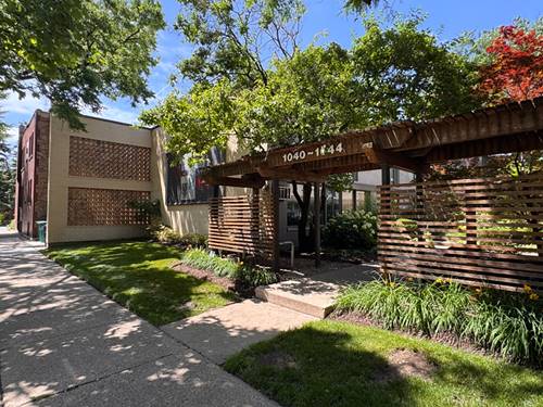 1044 Ontario Unit 2E, Oak Park, IL 60302