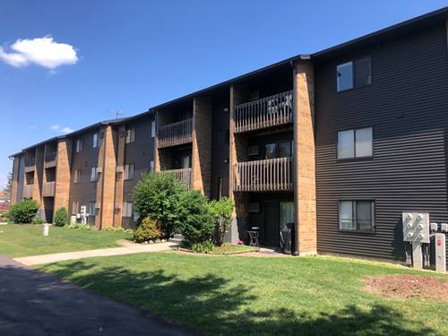 651 Virginia Unit 327, Crystal Lake, IL 60014
