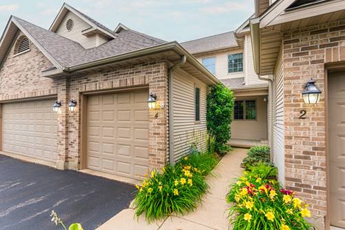 4 Meadow, Dekalb, IL 60115
