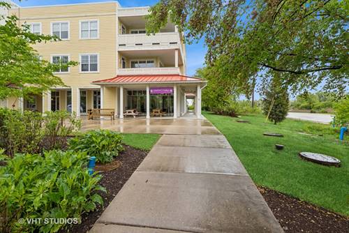 970 Harris Unit 33, Grayslake, IL 60030