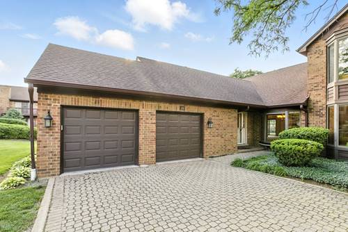 26 Princess Unit 0, Westchester, IL 60154
