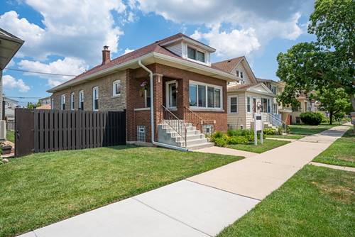5240 W Eddy, Chicago, IL 60641