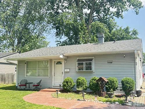 2 Sparrow, Carpentersville, IL 60110