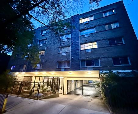 1415 W Lunt Unit 301, Chicago, IL 60626