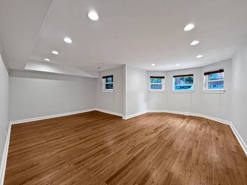 714 W Barry Unit G, Chicago, IL 60657