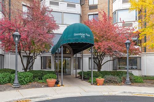 470 Fawell Unit 320, Glen Ellyn, IL 60137