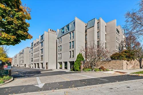 650 Winnetka Mews Unit 311, Winnetka, IL 60093