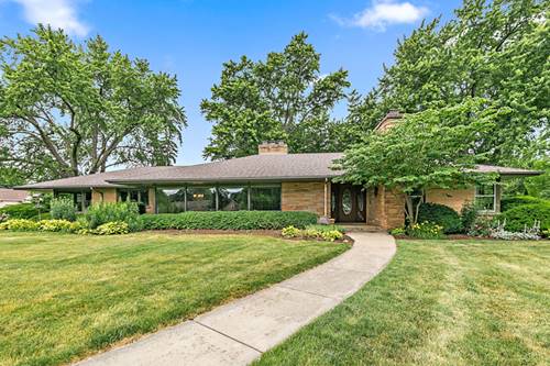 306 Wing Park, Elgin, IL 60123