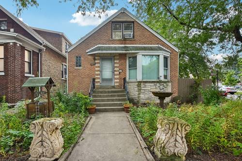 4855 W Montrose, Chicago, IL 60641