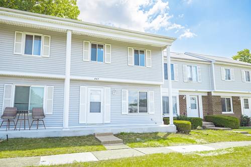 447 Yorkshire, Bolingbrook, IL 60440