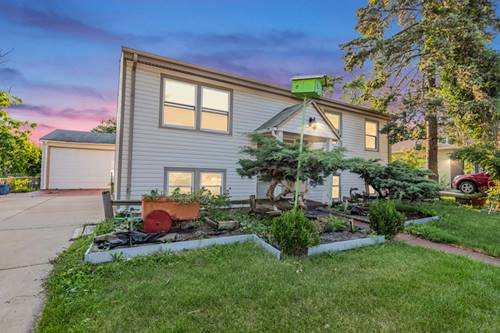 6710 Appletree, Hanover Park, IL 60133