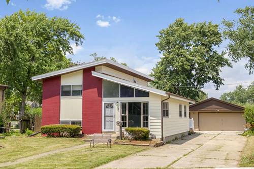 720 W Terrace, Villa Park, IL 60181
