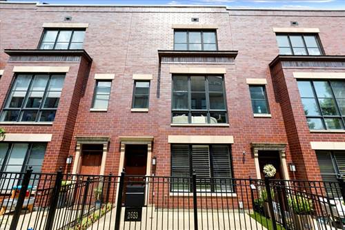 2653 N Hermitage, Chicago, IL 60614