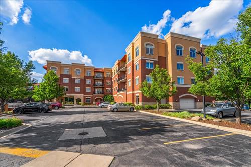 1200 N Foxdale Unit 310, Addison, IL 60101